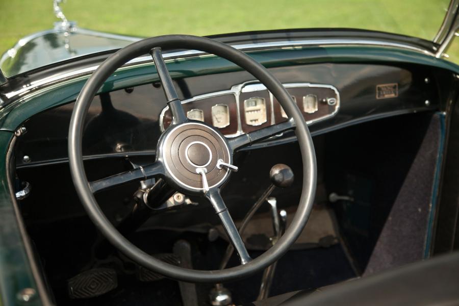  Buick Series 90 7-Passenger Phaeton 1931 года  (фото 17 из 19)